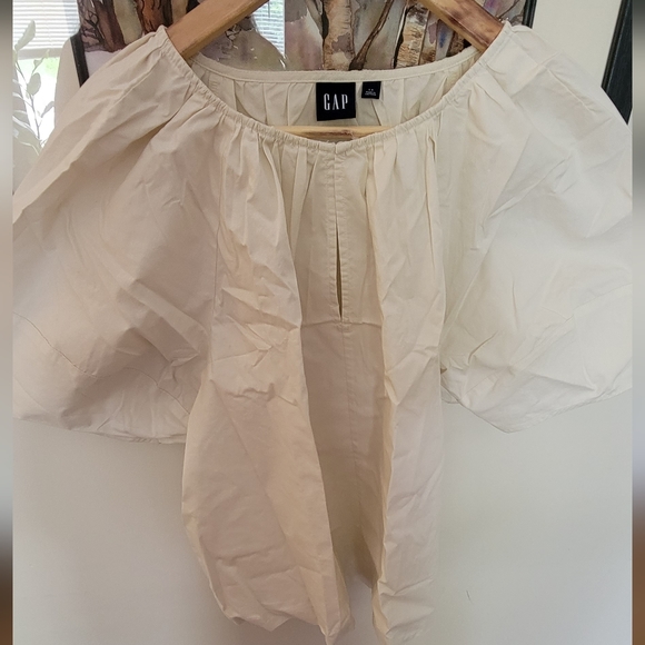 GAP Women's Short Puff Sleeve Top Blouse Shirt - Picture 4 of 6